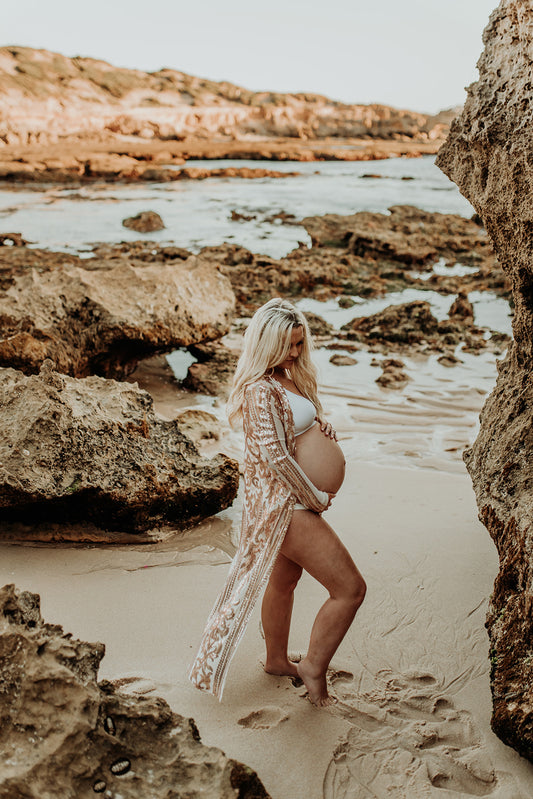 Posing for your Maternity Photoshoot | Everything Lace Hire