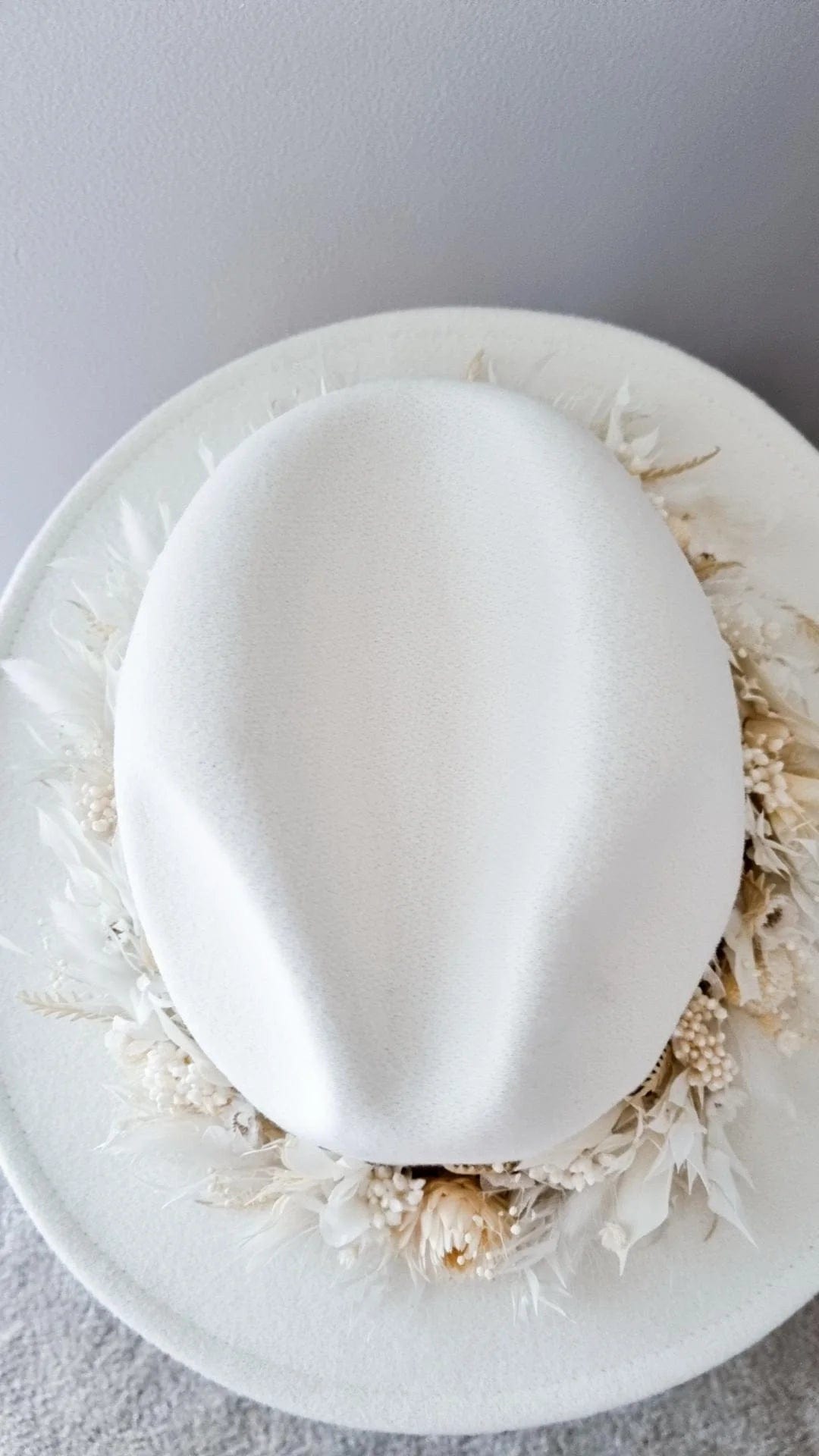 Bone Everlasting Dried Flower Wide Brim Hat