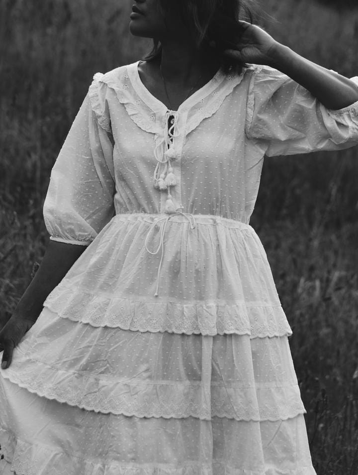 Litteraire Baby Shower Dress