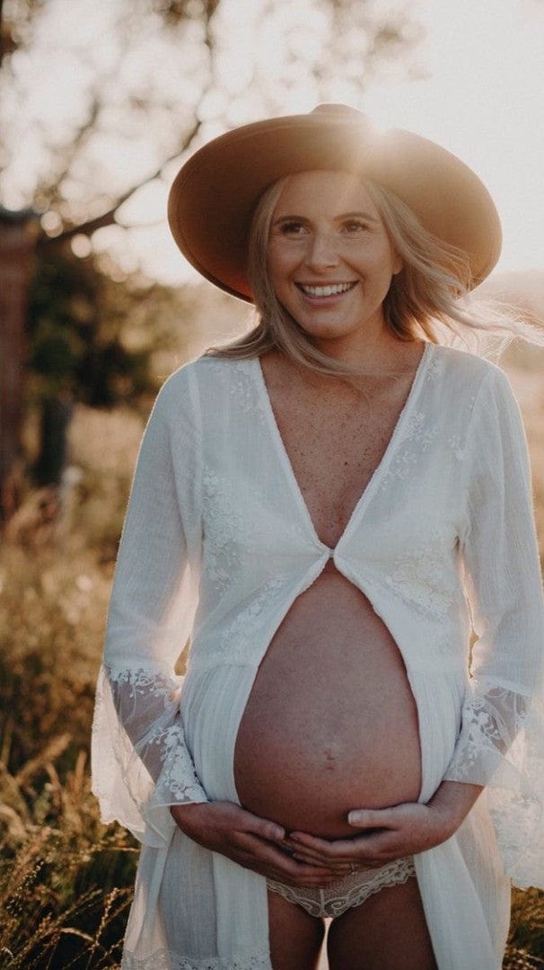 Coven and Co Stevie Maternity Photoshoot Robe