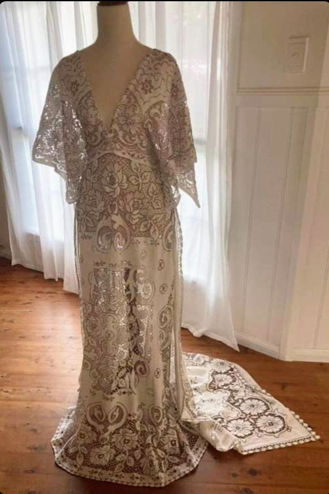 Chloe Lace Dress - Maternity Photoshoot Dress - Elopement Wedding Dress