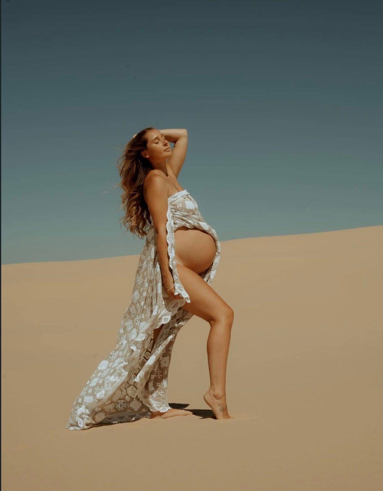 Ruffle Maternity Photoshoot Drape