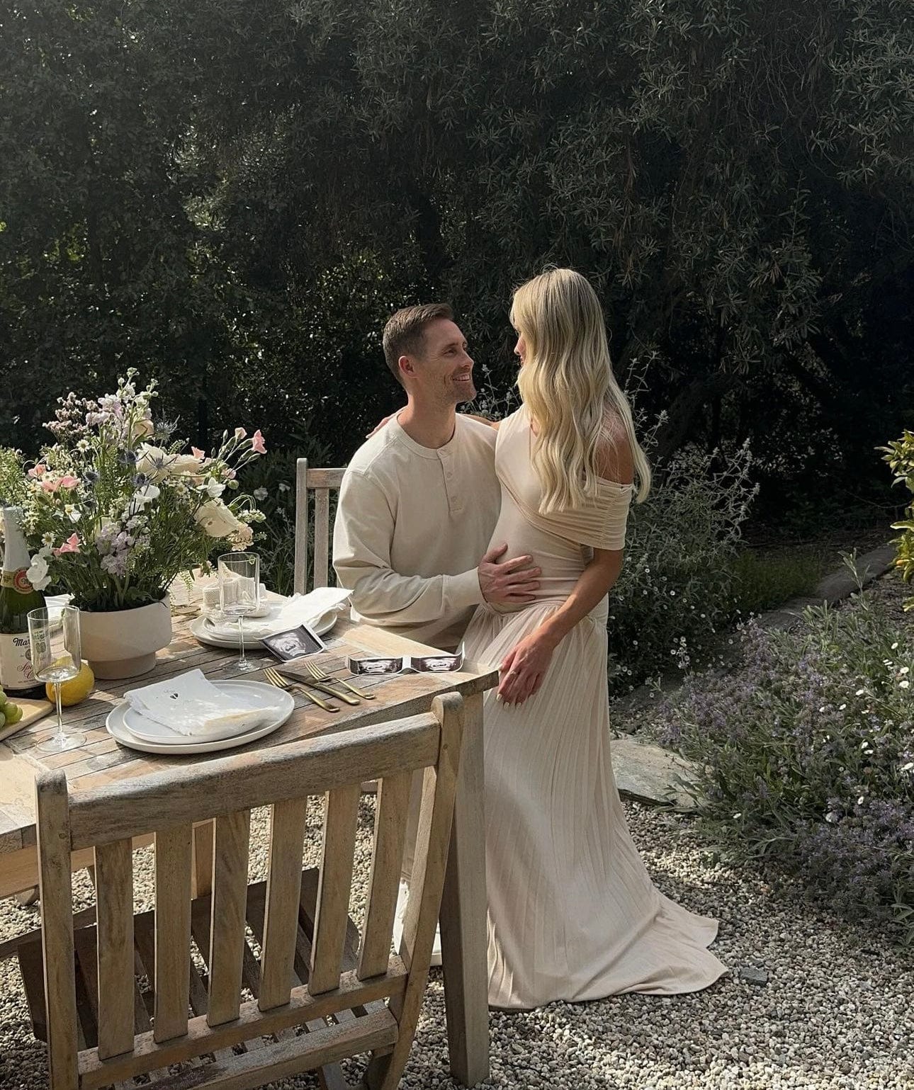 lioness field of dreams maxi dress oatmeal NEW ARRIVAL Lioness Field of Dreams Dress is now available for HIRE with us This beautiful maxi in an oatmeal colour and is designed to make you feel and
