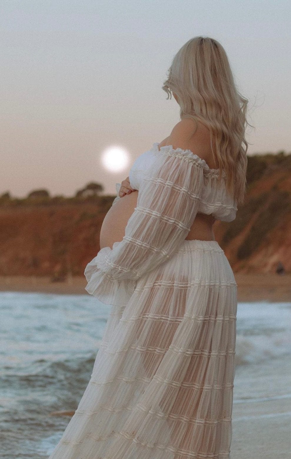 Wonderful Moments Two Piece Photoshoot Set - White - Maternity Photoshoot Dress