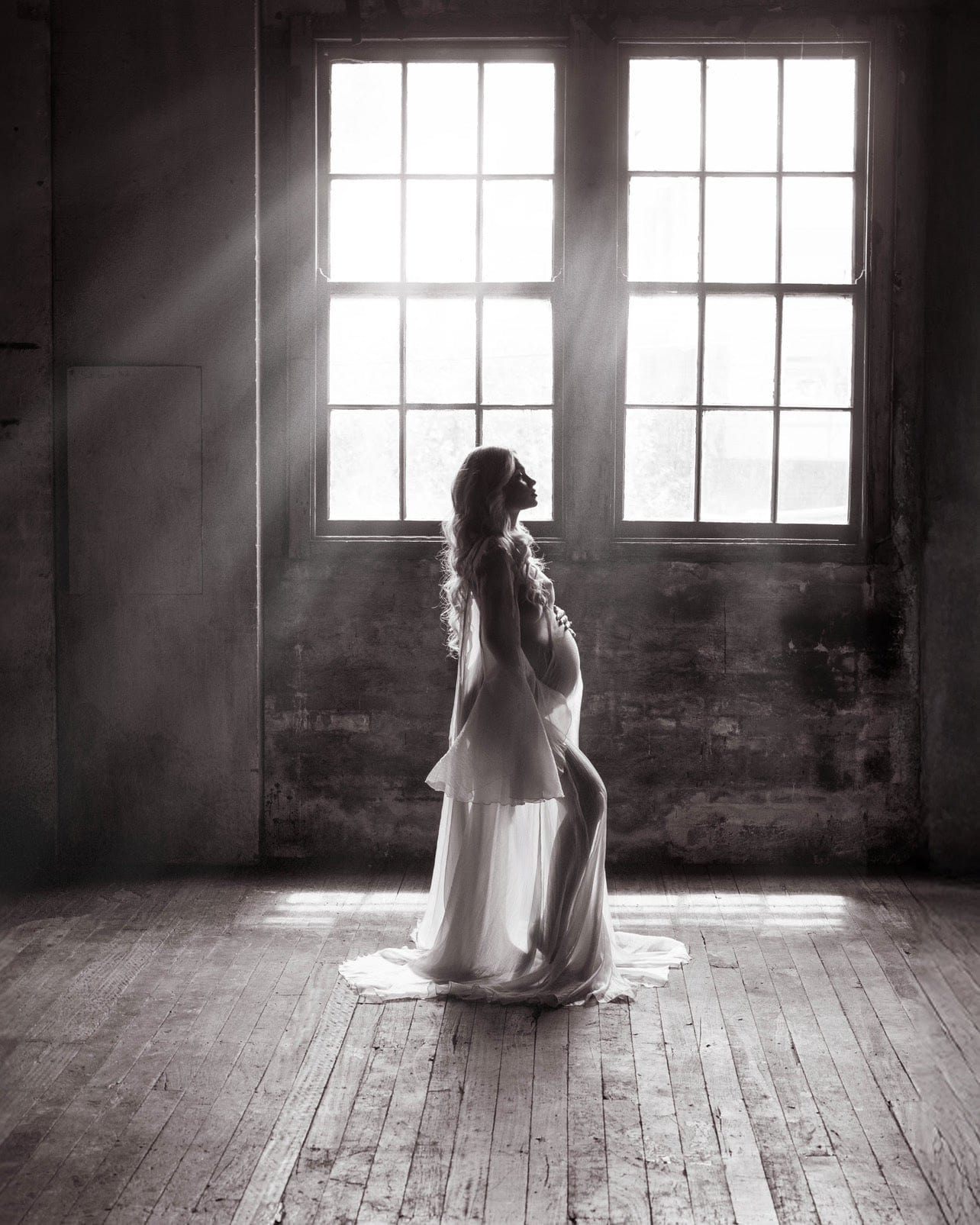 Maternity Dresses to wear for your maternity photos