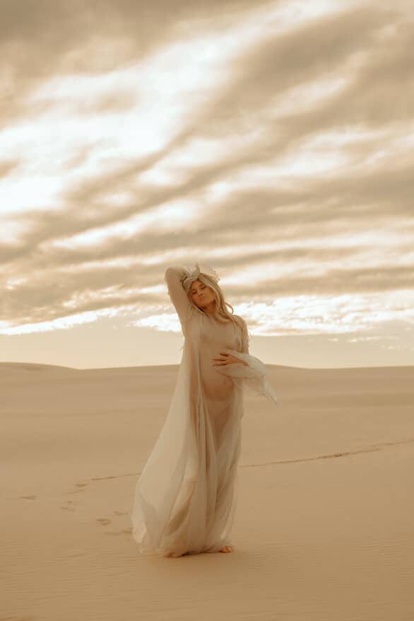 Maternity Photoshoot Dress to hire in Australia 