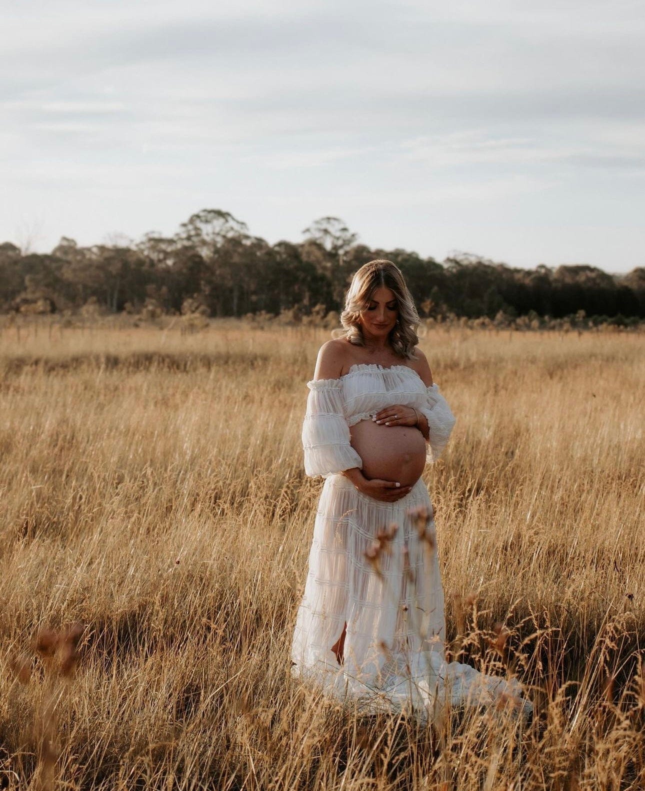 Wonderful Moments Two Piece Photoshoot Set - White - Maternity Photoshoot Dress