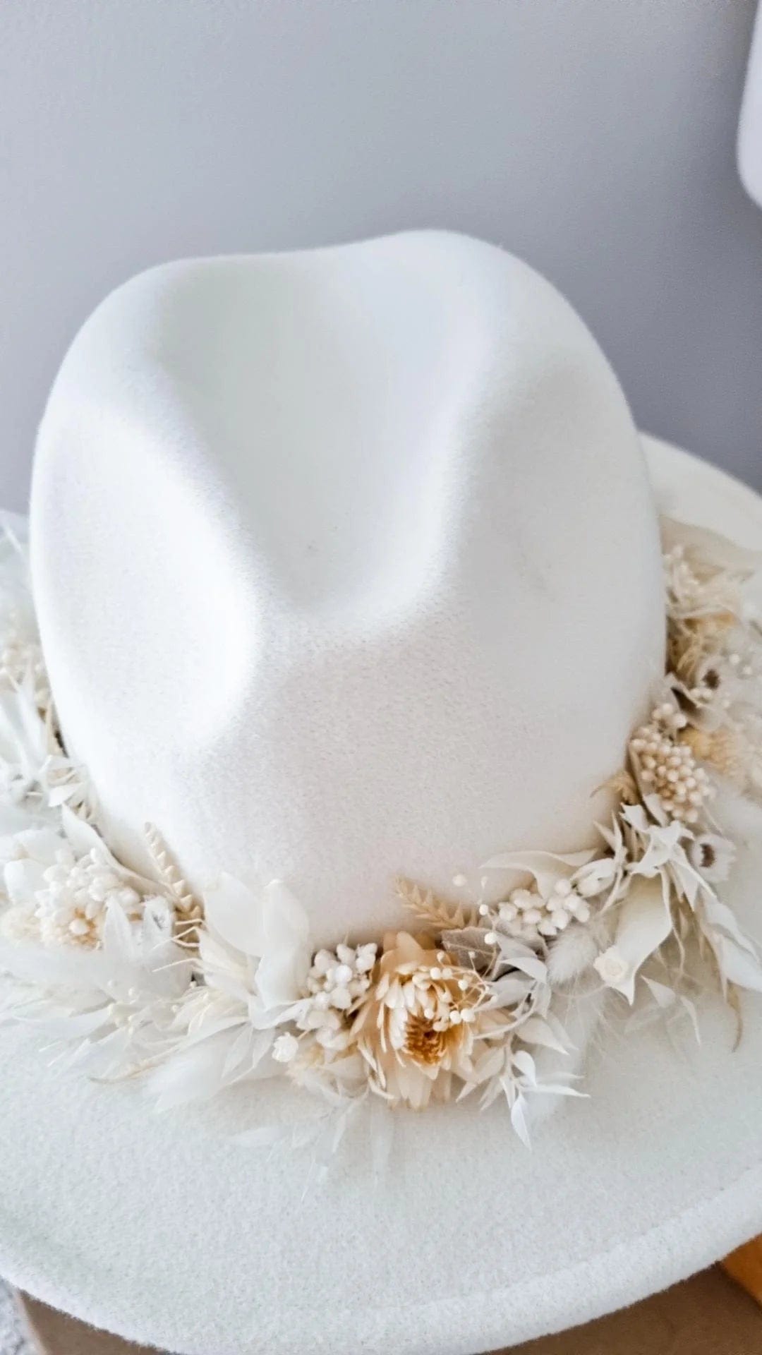 Bone Everlasting Dried Flower Wide Brim Hat