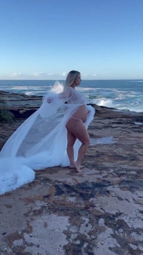 Audrey Tulle Photoshoot Robe ~ White Pearls - Maternity Photoshoot Robe - Bridal Robe